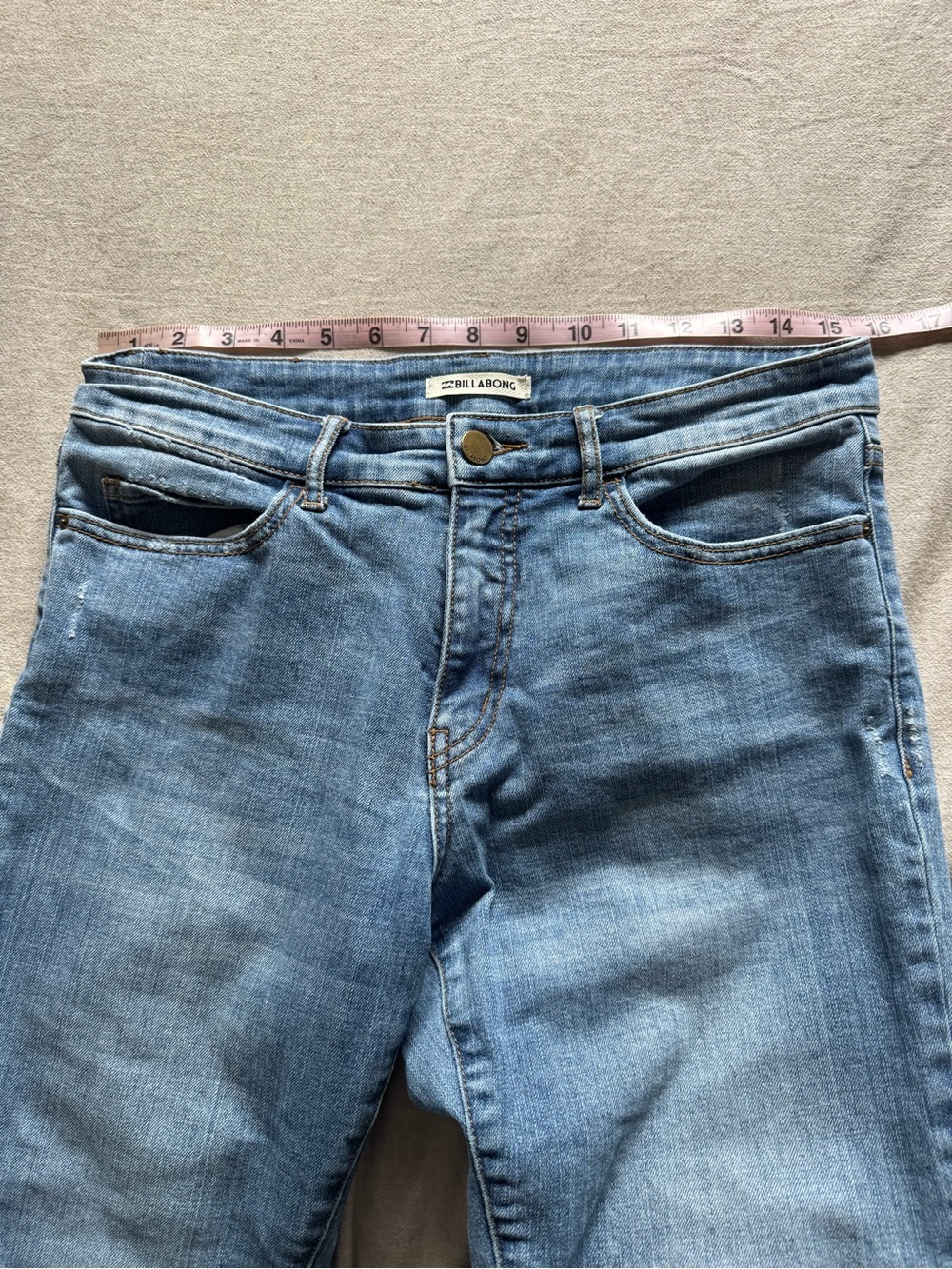 Billabong Light Blue Skinny Jeans with Subtle Distress - Picture 4 of 5